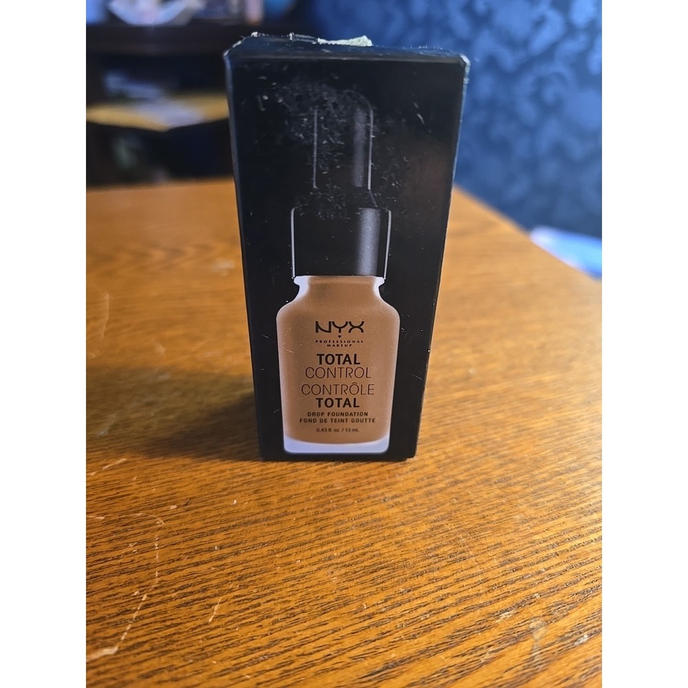 NYX Total Control‎ Drop Foundation - TCDF17.5